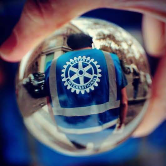 Rotary Brasil Enfatiza a Importância de se Envolver com o Rotary e Fazer a Diferença em Nossas Comunidades e no Mundo