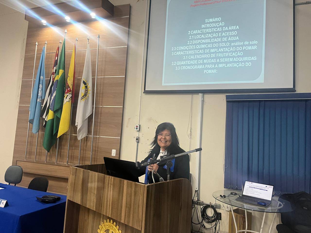 Apresentação  /Busca de parceiros para o Projeto "Frutos da Terra" pela comp. Míriam Pezzota