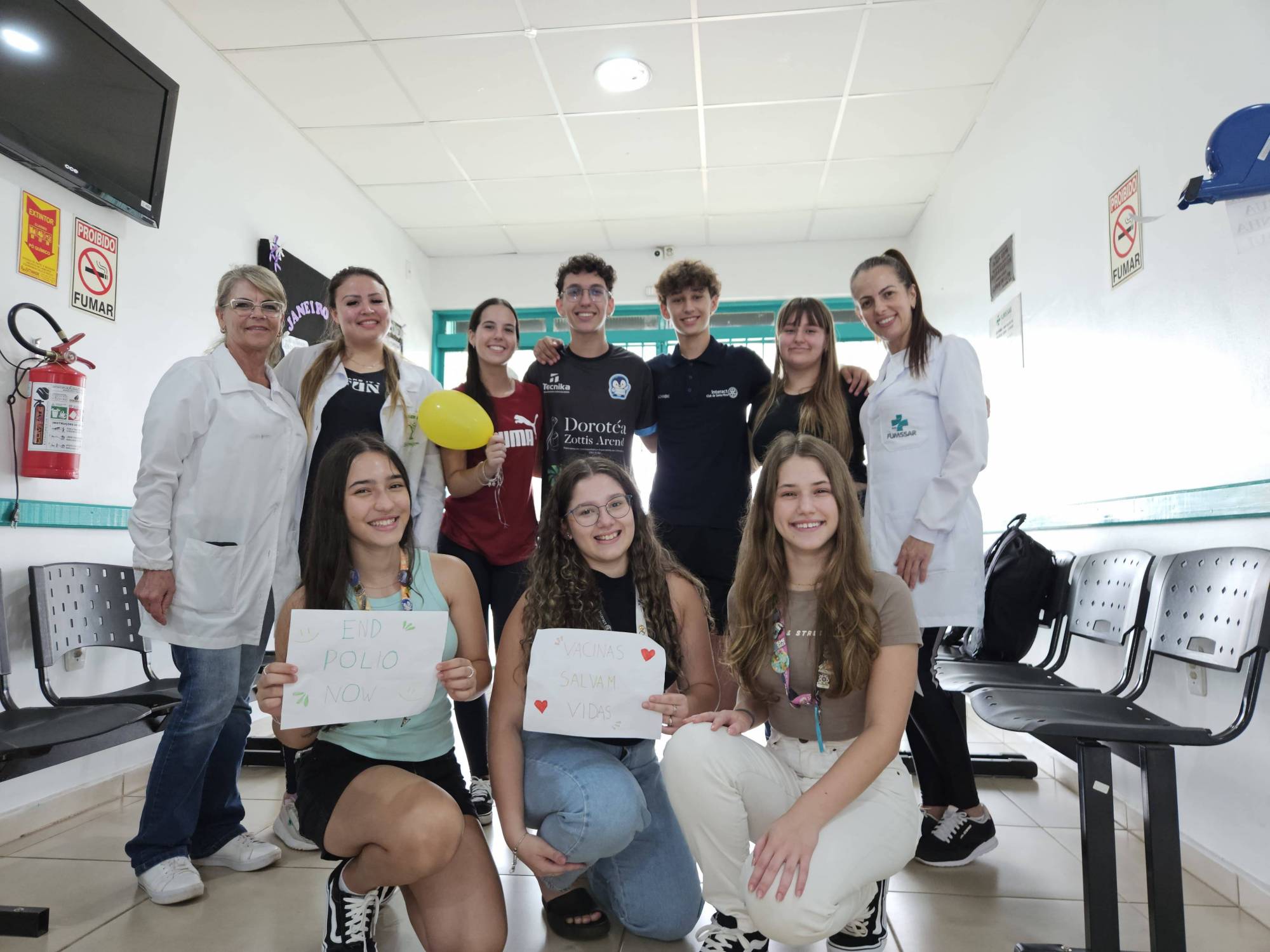 Interactianos juntos as trabalhadoras do posto de saúde 