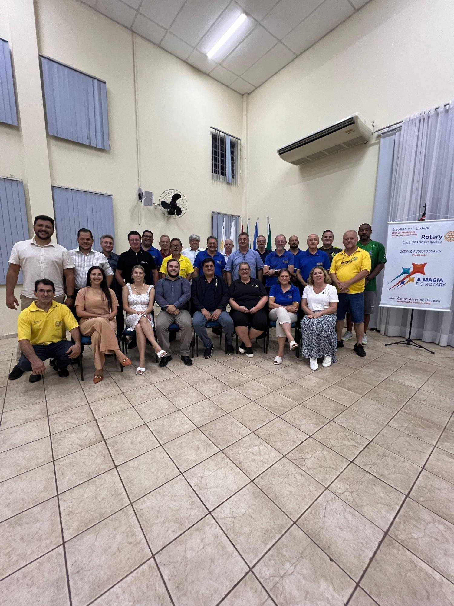 Companheiros do Rotary Club de Foz do Iguaçu com o Governador do Distrito 4640