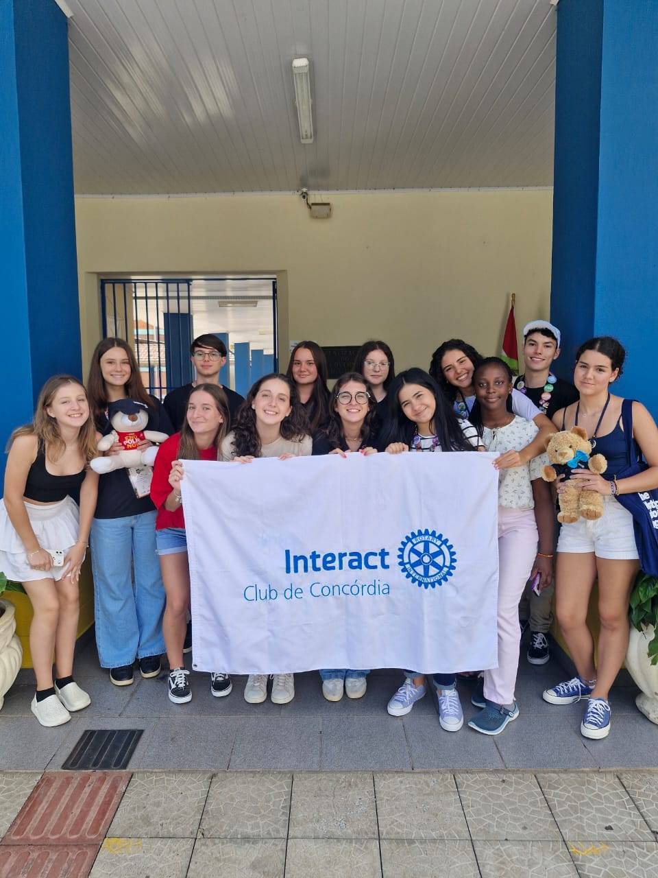 Interact Club de Concórdia com a intercambista Abigail e a convidada Emily