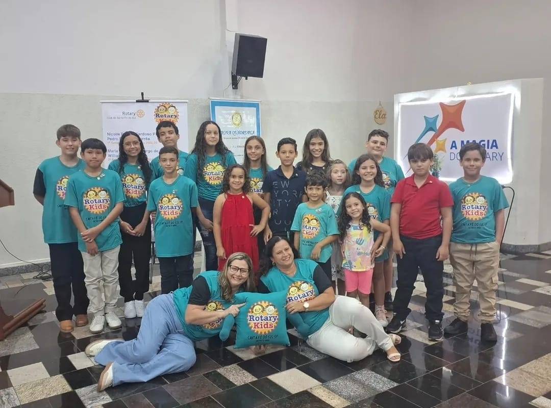Rotary Kids de Santa Fé do Sul empossa cinco novos associados 