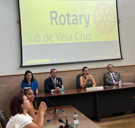 Cerimônia que homenageou os rotarianos aconteceu na Câmara Municipal de Vera Cruz