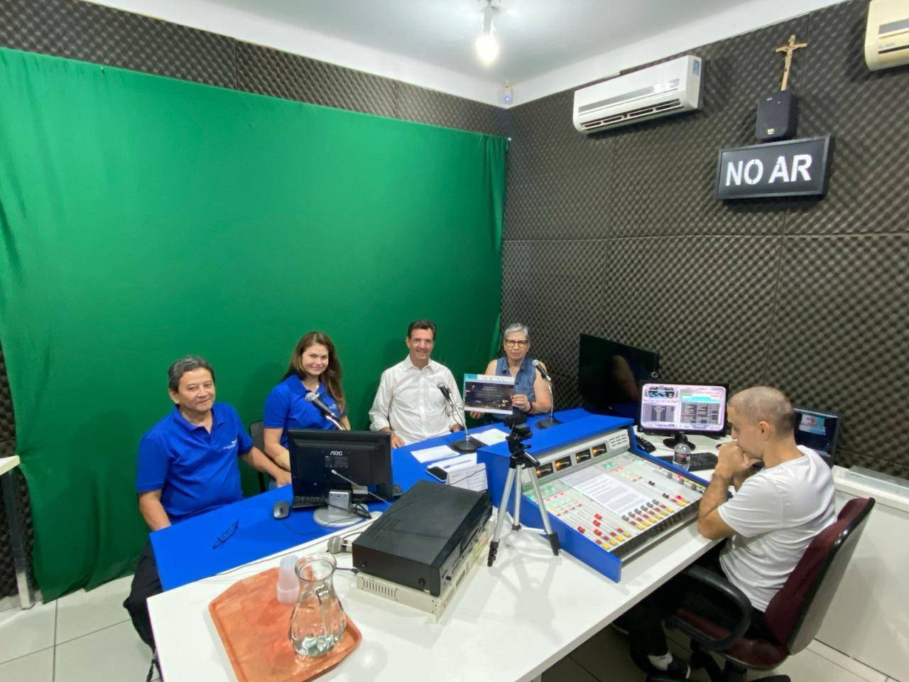 Rotary Clubs da Cidade de São José do Rio Preto Participaram do Projeto 12 Horas Por Alguém na Rádio Interativa FM