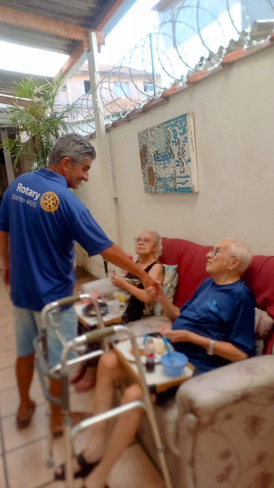 Presidente Antonio com paciente 