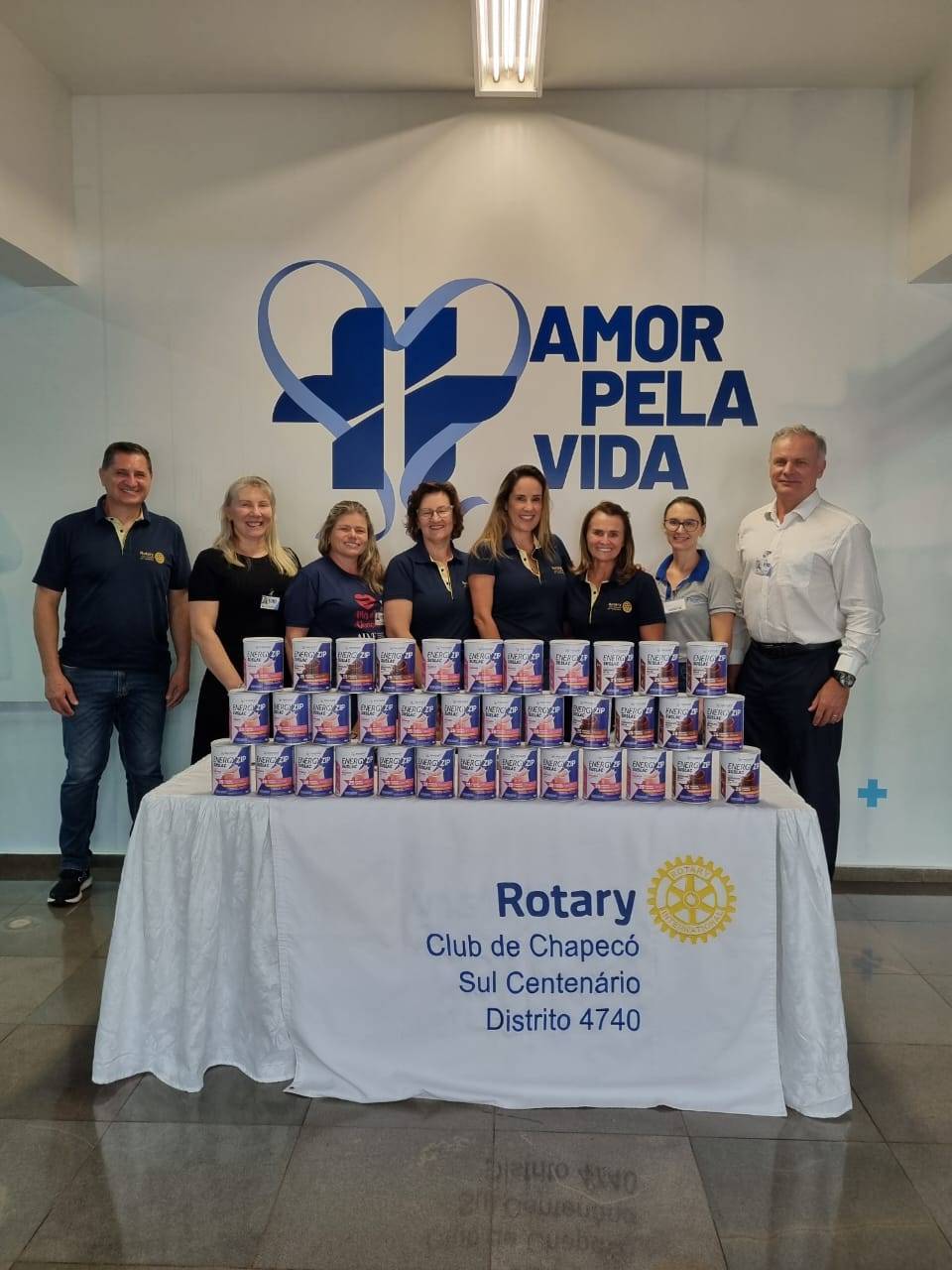 Doação: companheiros e representantes do HRO