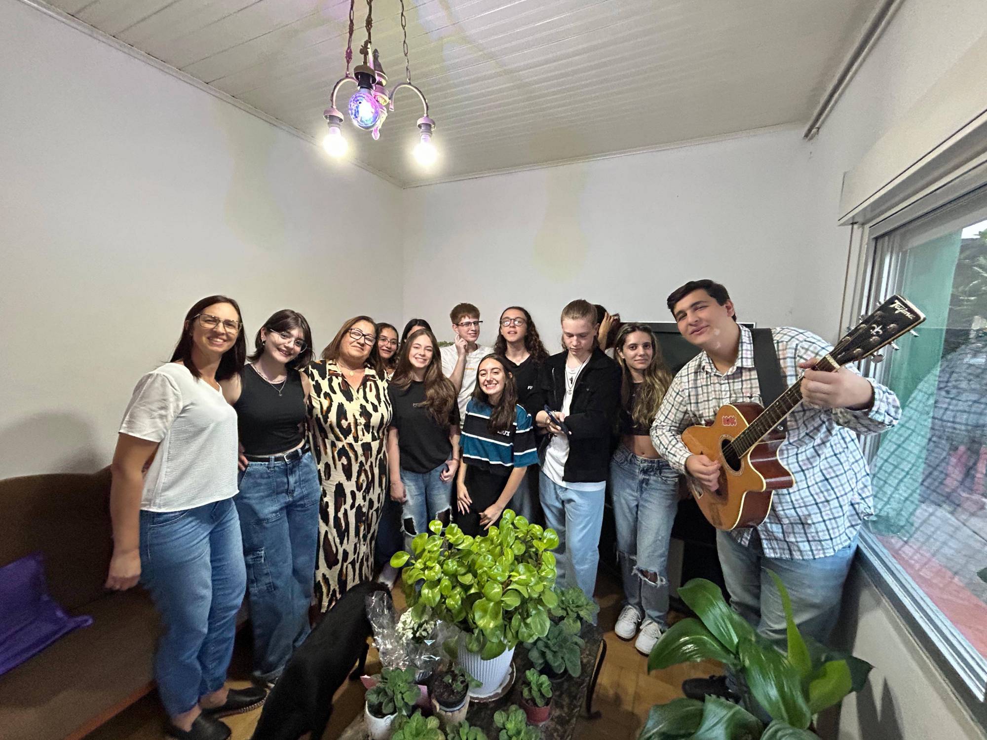 Serenata para governadora 2025/26 em homenagem ao Mês da Mulher.