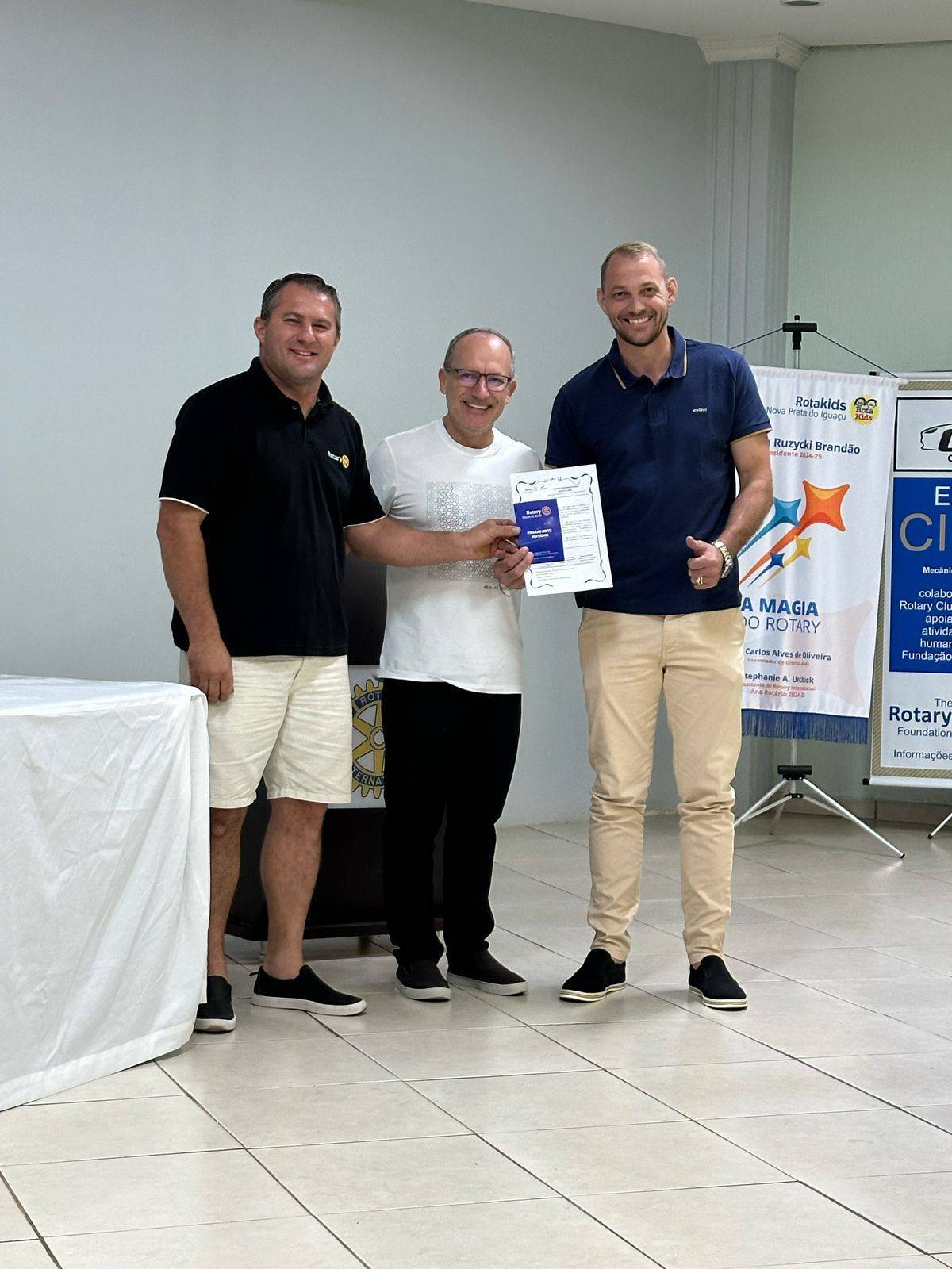 Entrega do passaporte Rotário 