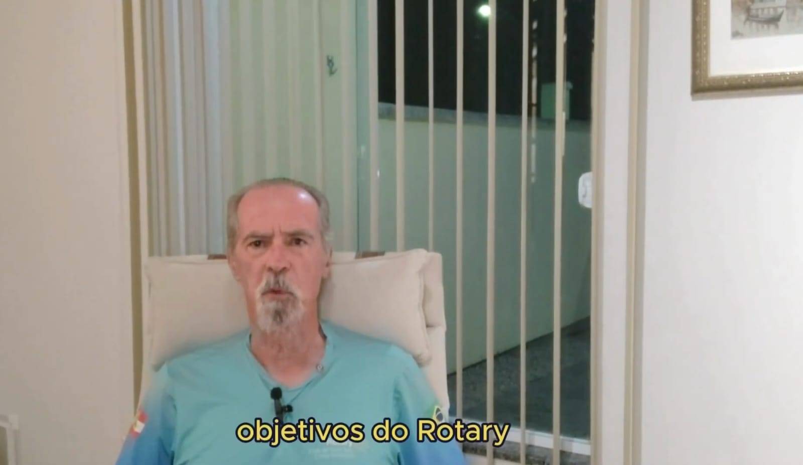 Pingos de Rotary Publica Sobre os Objetivos do Rotary