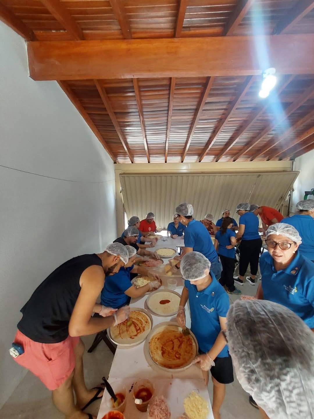 Rotary Club de Votuporanga - Novas Gerações Comemora Sucesso da Promoção da Pizza Solidária