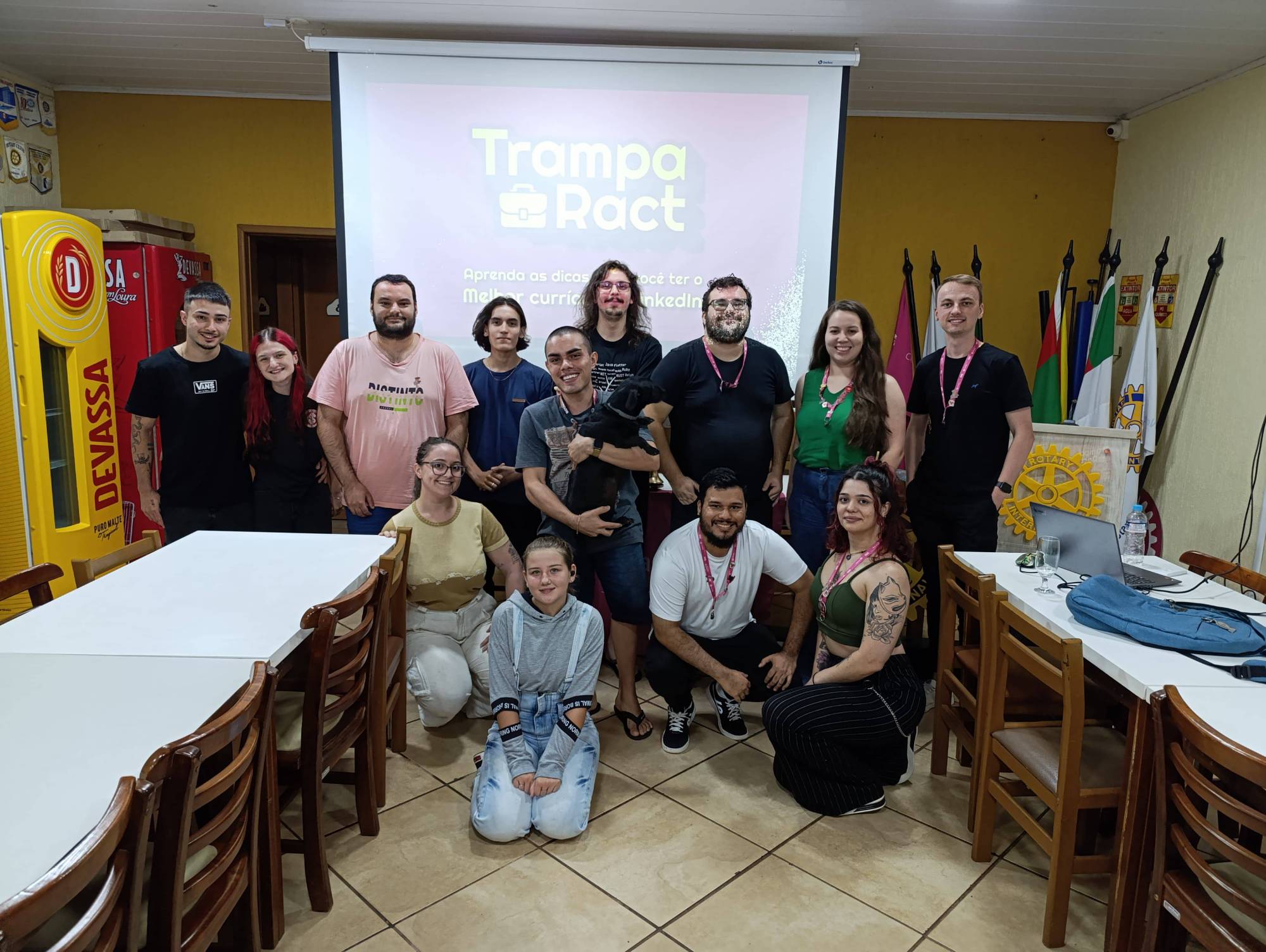 Workshop reuniu associados, convidados e pessoas da comunidade em prol da capacitação profissional.
