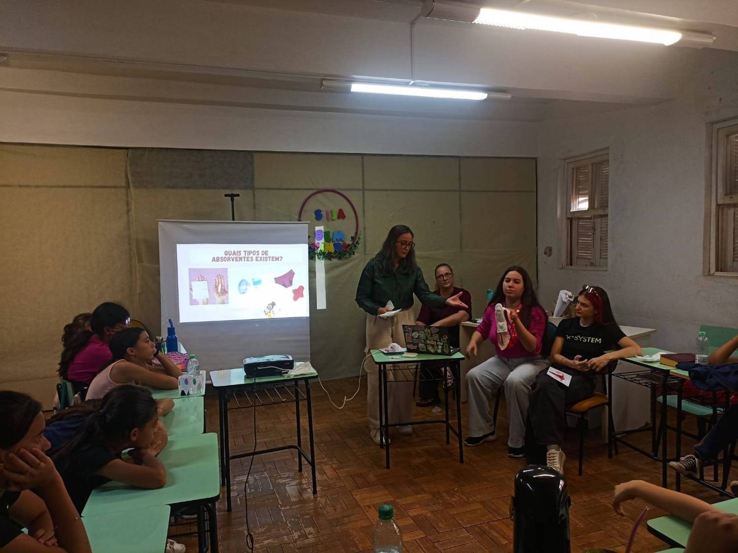 Associada e convidadas do Rotaract trouxeram informação e conscientização