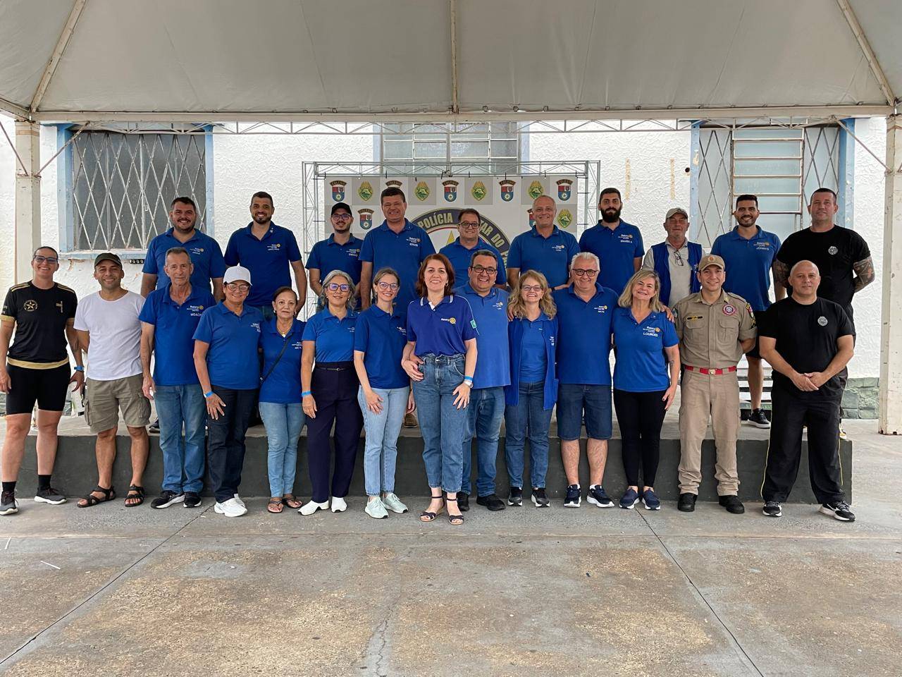 Foto de encerramento com equipe idealizadora.