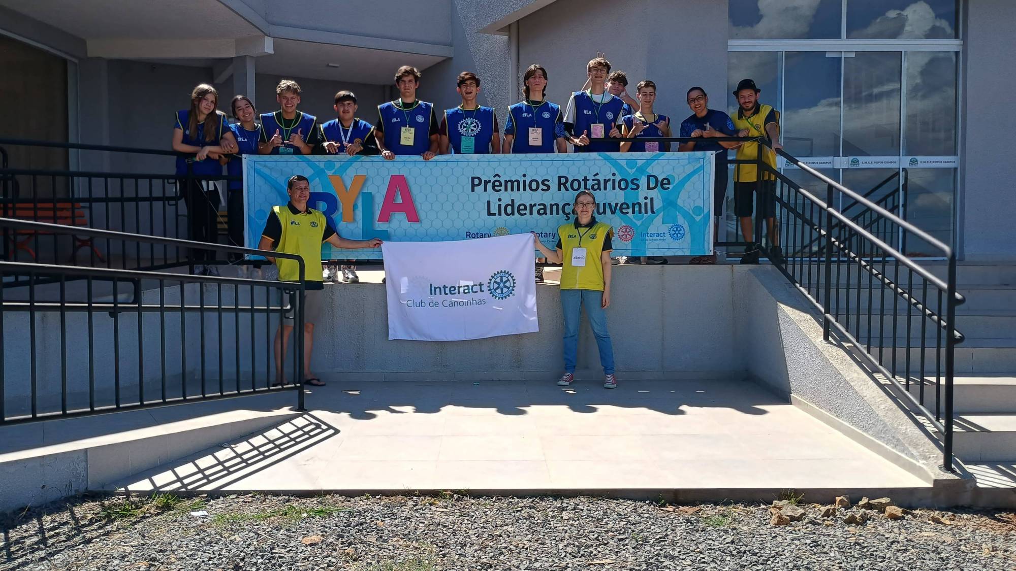 Rotarianos de Canoinhas acompanham Interact Club de canoinhas, no 11º RYLA Distrital, em Campos Novos