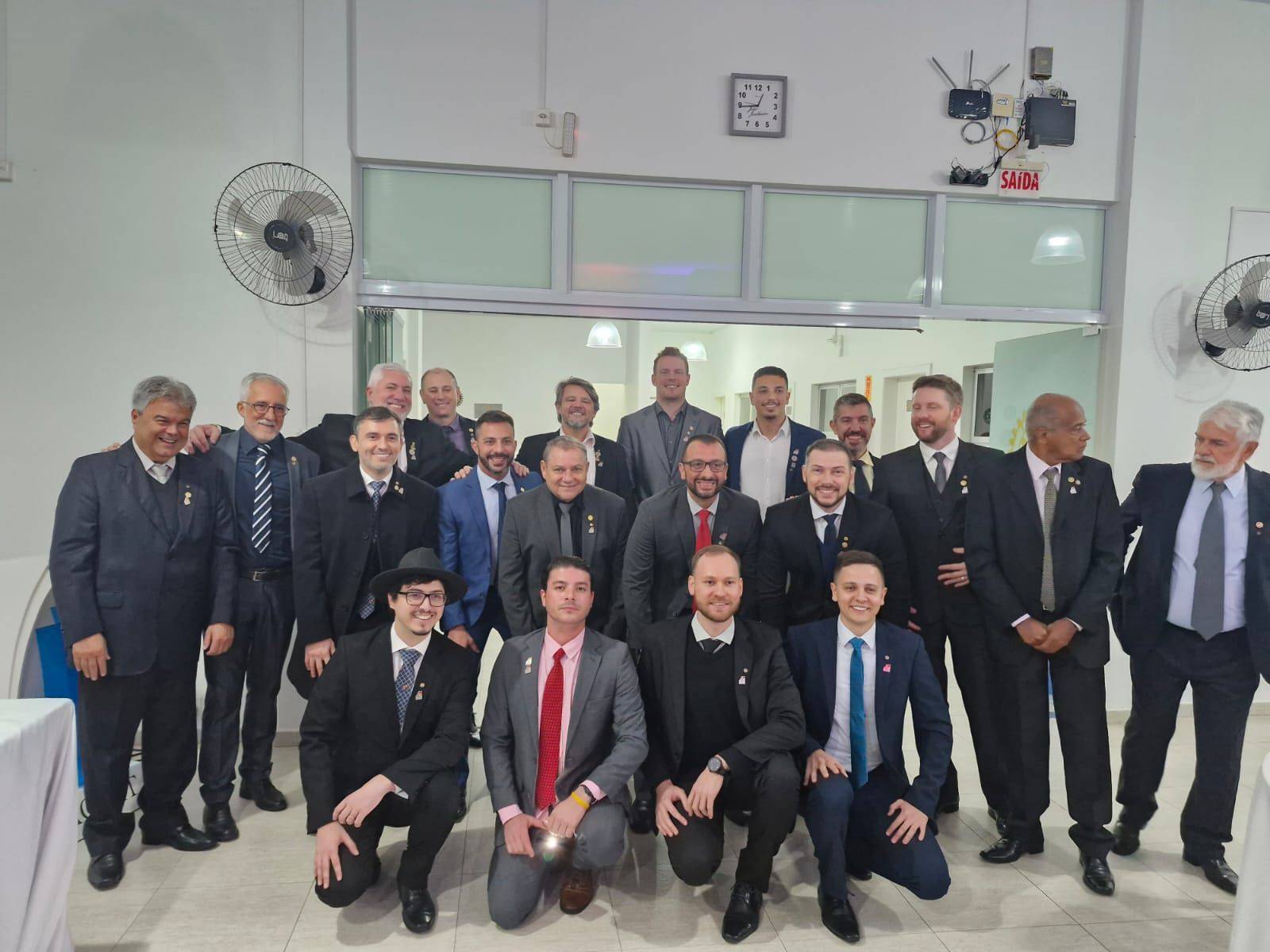 Rotary Club Tubarão Sul celebra 37 anos 