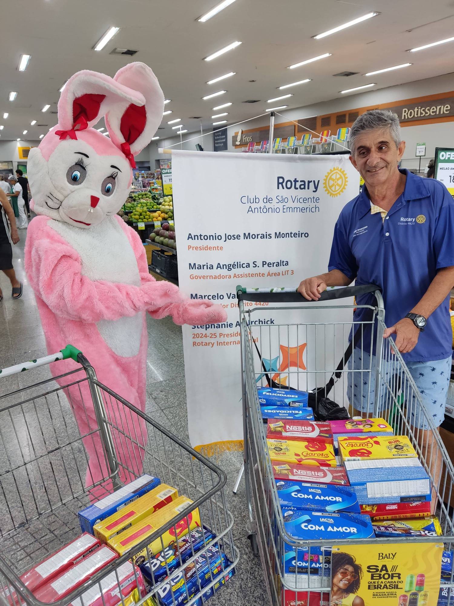 Presidente Antonio com a coehinha e a arrecadação
