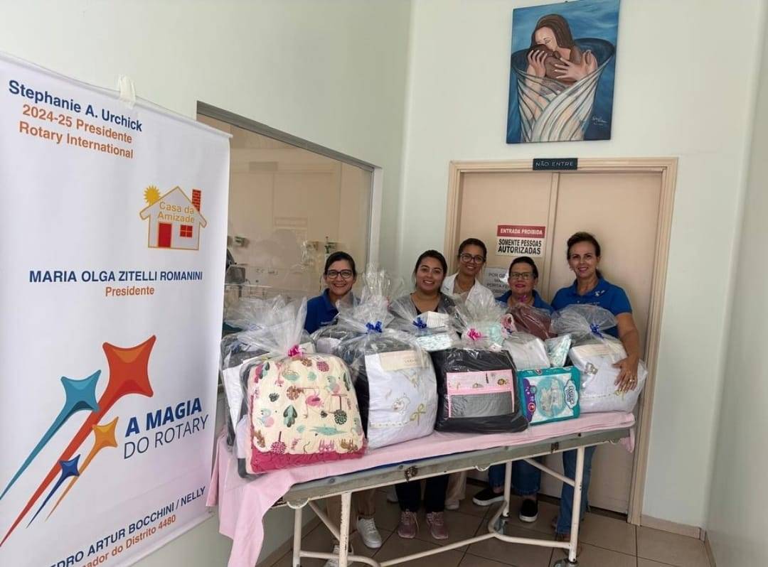 Casa da Amizade de Itápolis doou 12 kits de maternidade à Santa Casa de Misericórdia e Maternidade Dona Julieta Lyra