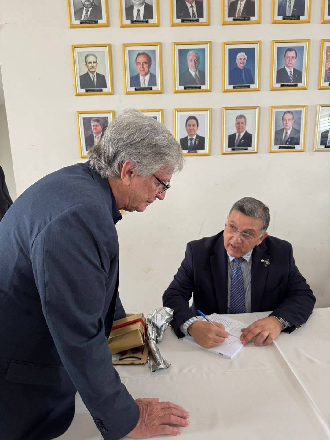 Texto do Gov. Israel Alfonso