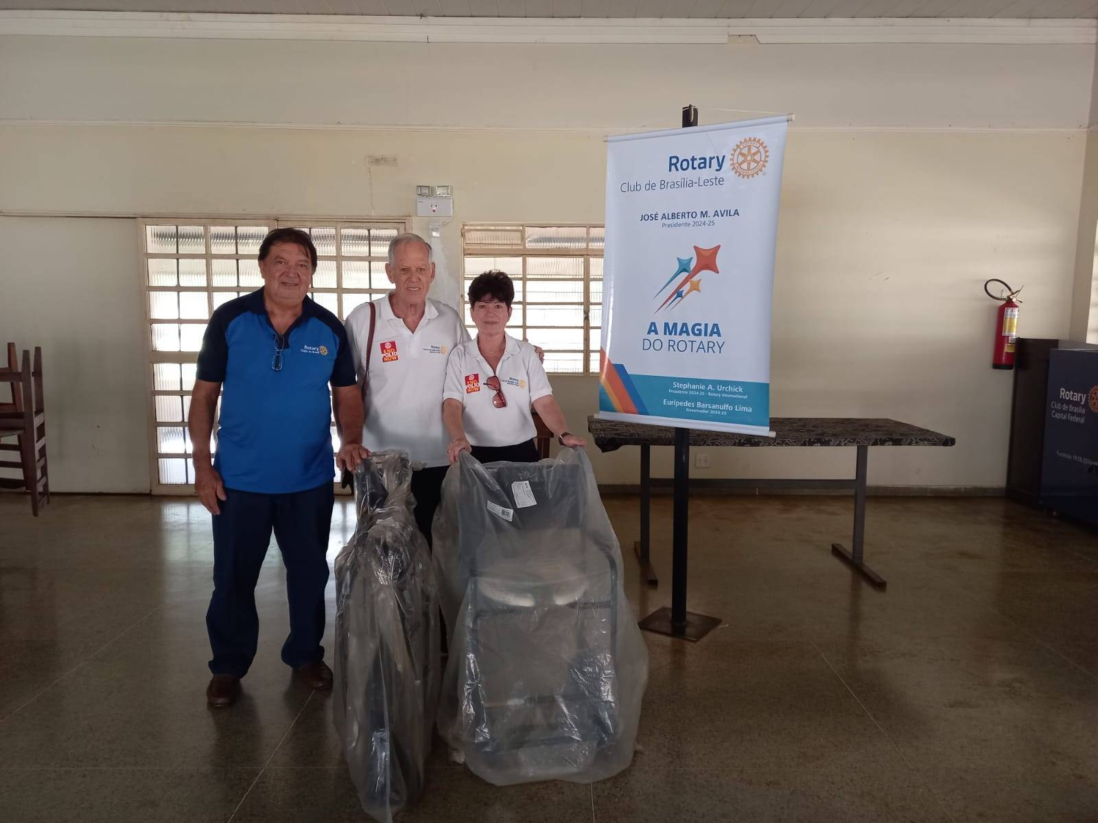 DOAÇÃO DE CADEIRA DE RODAS E BANHO