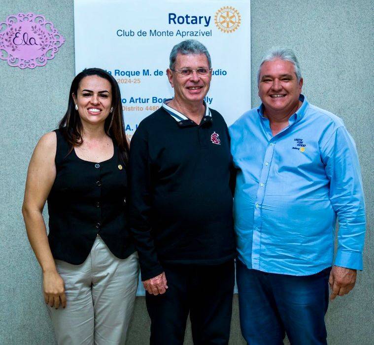 Rotary Club de Monte Aprazível faz doação para a Santa Casa da cidade