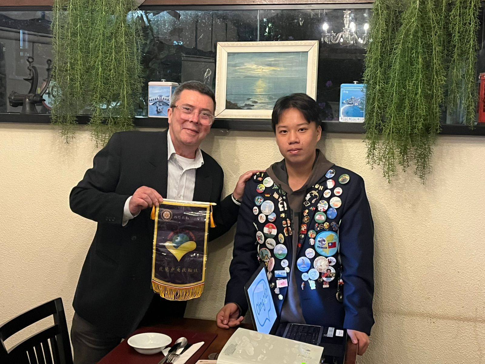 Associado Walter Mikos e Intercambista Huan Liau