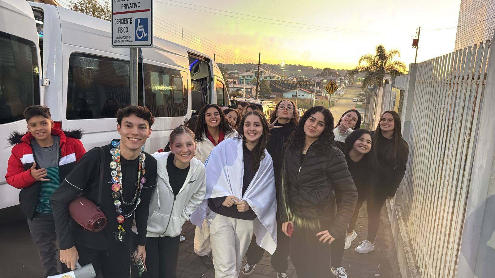 Interactianos de Concórdia chegando na 7ª Conferência Distrital de Interact Clubs 