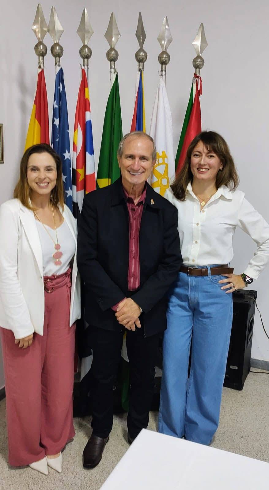 Rotary Club de Jahu - Leste promove palestra sobre os Vícios e a Dependência Digital
