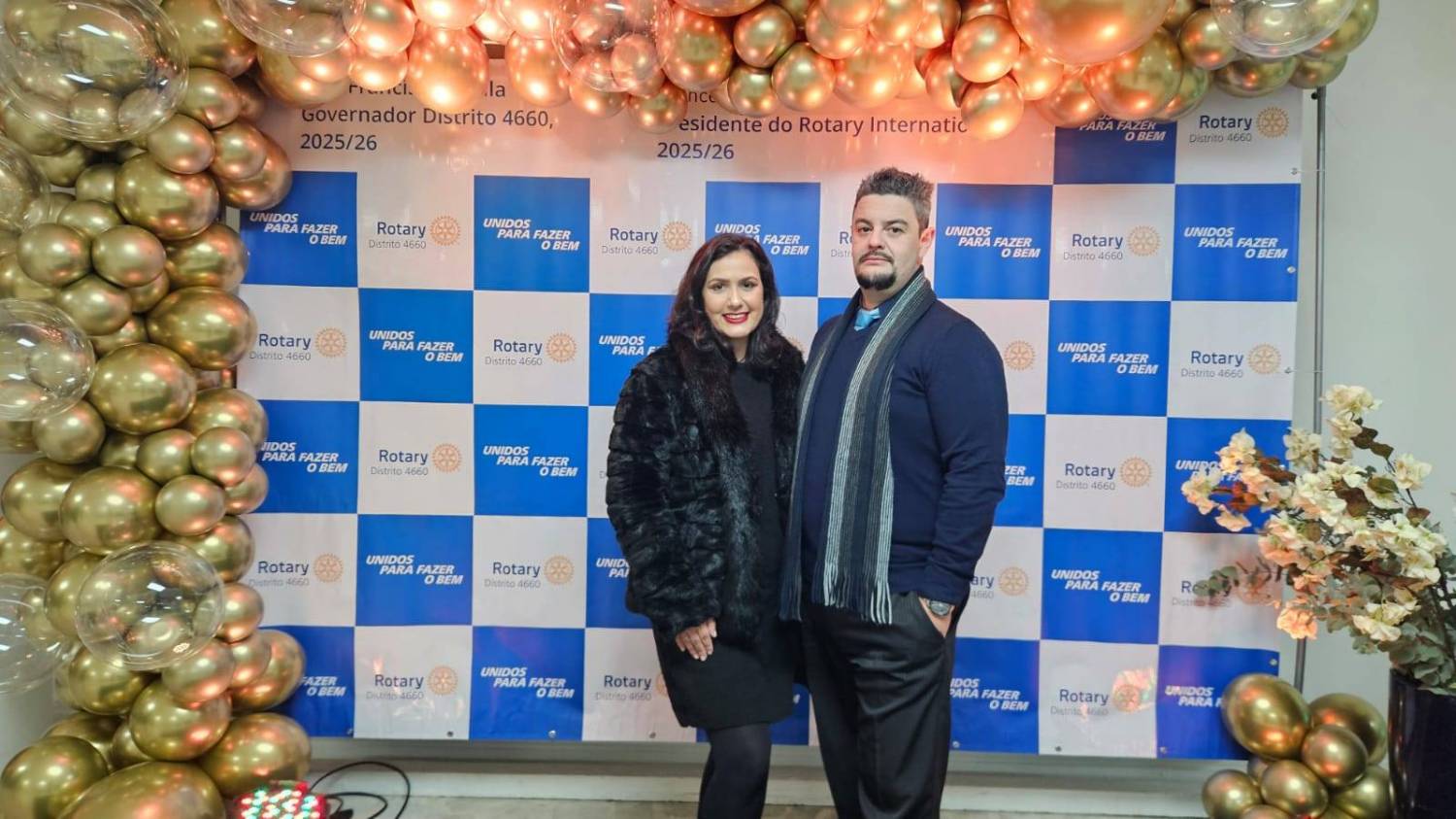 Presidente Alamir Fischer e sua esposa Jessica Marchi