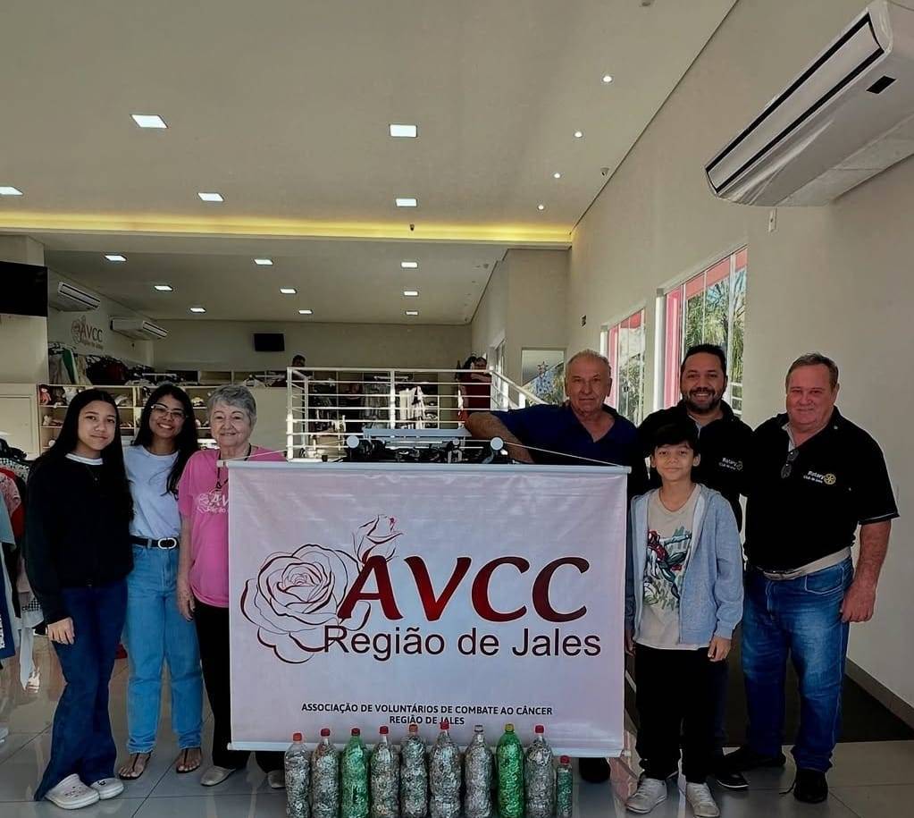 Rotary Club de Jales realiza visita o Hospital de Amor e a AVCC de Jales