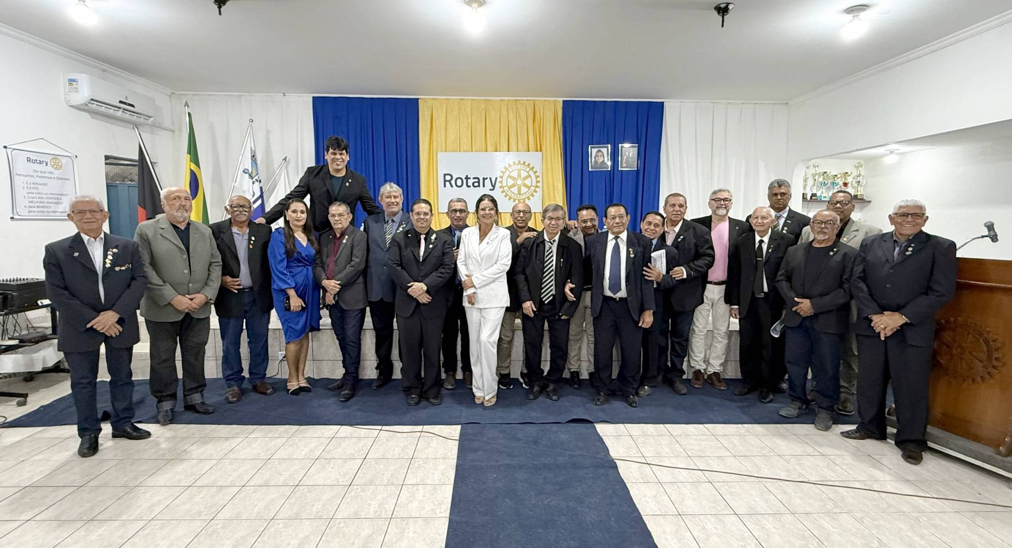 O evento foi transmitido ao vivo. Link na matéria para vc assistir