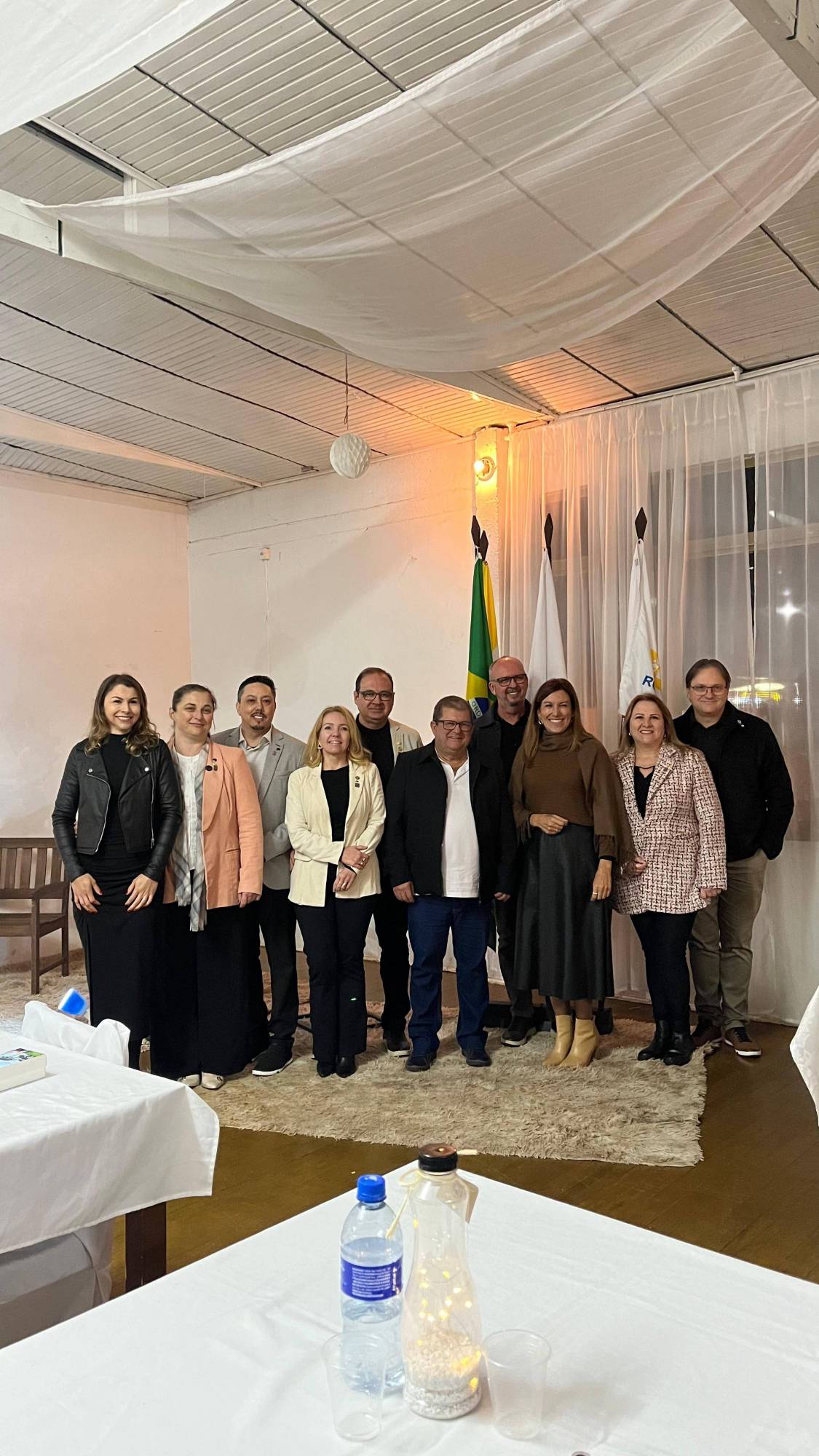 Foto do presidente com a  nova diretoria 2025/26