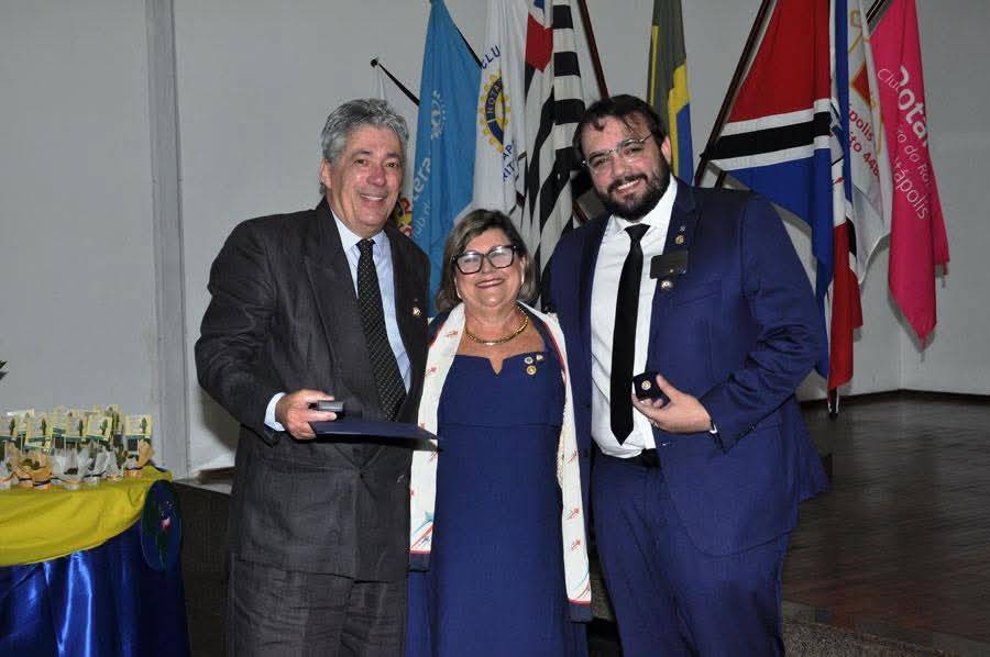 Solenidade de Transmissão de Cargo e Posse do Conselho Diretor do Rotary Club de Itápolis