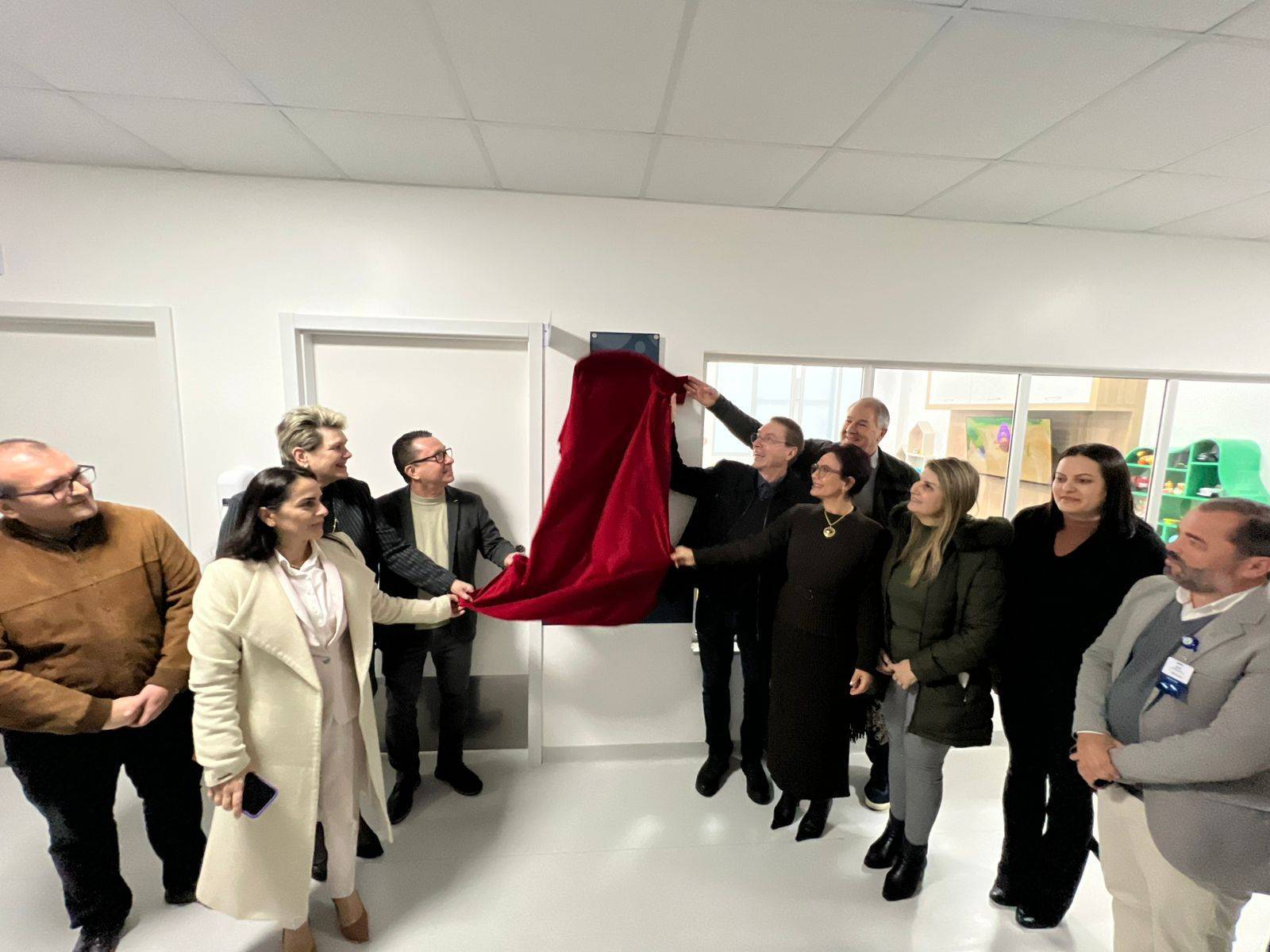 Ao centro Gelson Kempa (Integração) Antonio Pedron (Prefeito) Antonio Andretta Neto (alvorada)