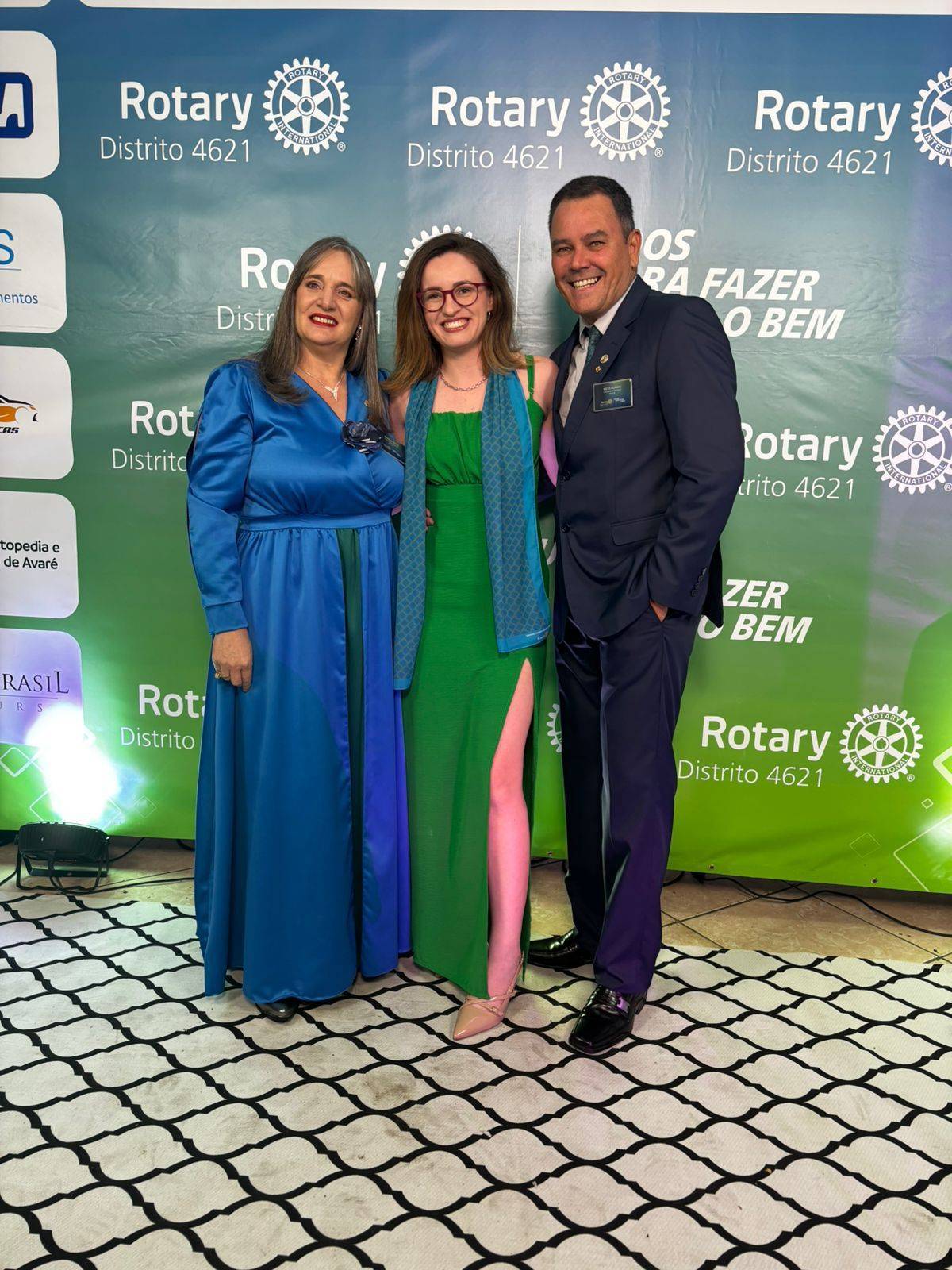 Governadora Marcia Brito, ao lado do coordenador distrital Neto Acácio e sua filha Letícia