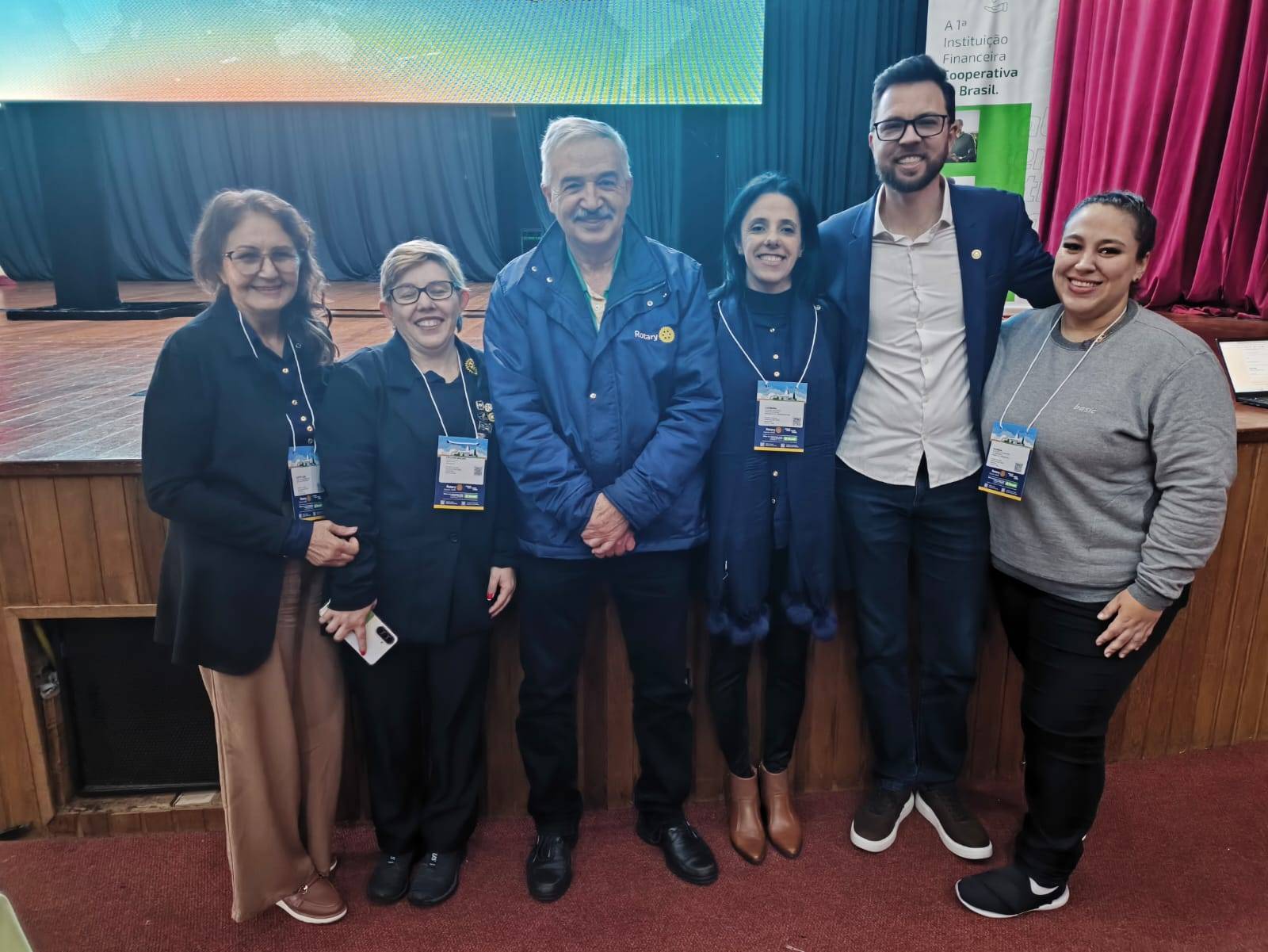 companheiros com o Presidente da Comissão de Desenvolvimento do Quadro Associativo (D.A.R) no Distrito 4640 do Rotary Emílio Fernando Martini