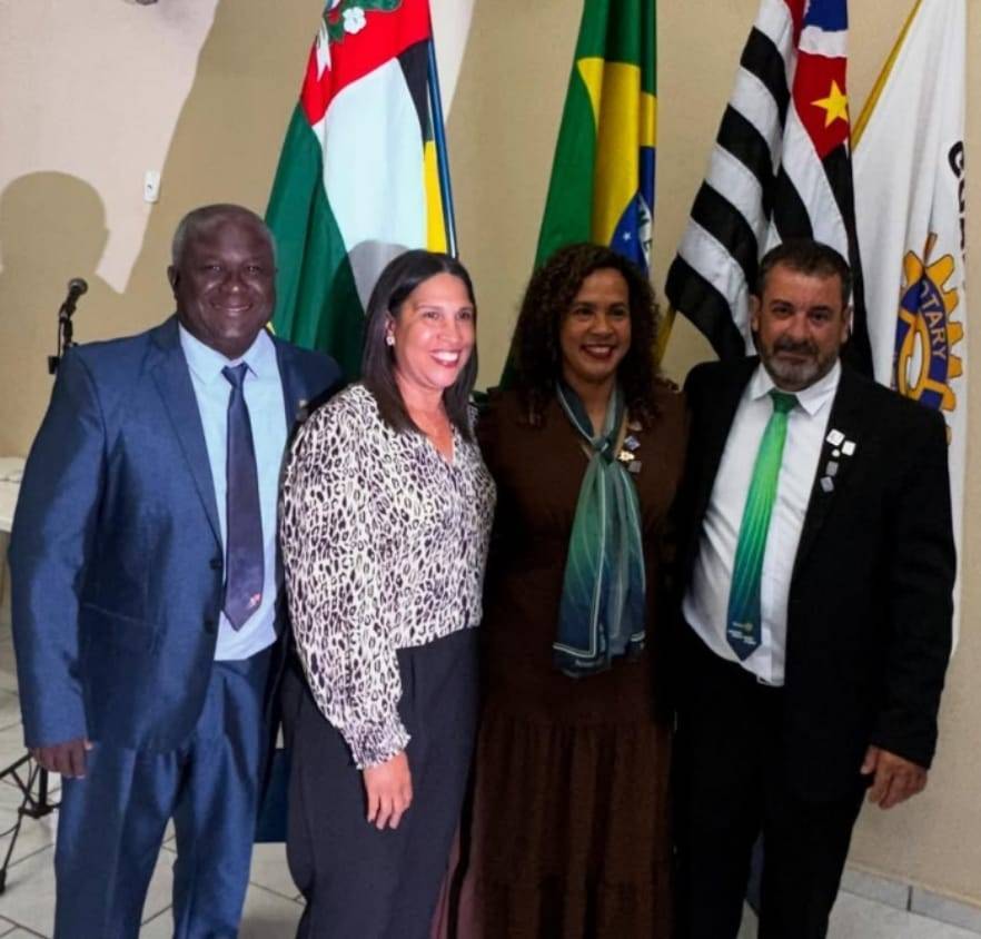  Rotary Club de Lins - Sul marcou presença na transmissão de cargos do Rotary Club de Guaiçara