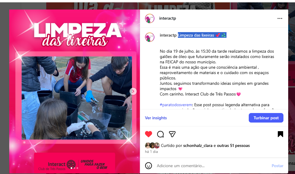 Limpeza das lixeiras 💕♻️   No dia 19 de julho, às 15:30 da tarde realizamos a limpeza dos galões de óleo que futuramente serão instalados como lixeiras na FEICAP do nosso município. Essa é mais uma ação que une consciência ambiental , reaproveitamento de materiais e o cuidado com os espaços públicos. Juntos, seguimos transformando ideias simples em grandes impactos 💗 Com carinho, Interact Club de Três Passos🩷  #paratodosverem: Esse post possui legenda alternativa para promover a inclusão social, para ativa-lo basta mudar as funções de acessibilidade em seu celular.  #distrito4660 #interactbrasil #mdiointeractbrasil #interacttpfazadiferença