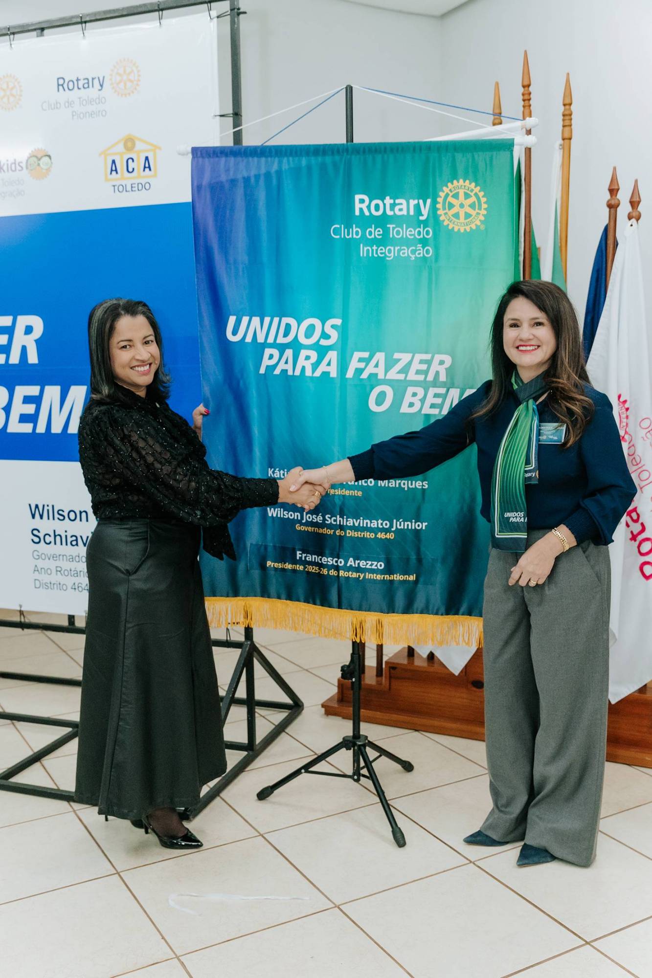 Transmissão de cargos da gestão 2025/2026 presidente Rosinéia dos Santos Holdefer para a gestão 2025/2026 presidente Katia Cristina Franco Marques