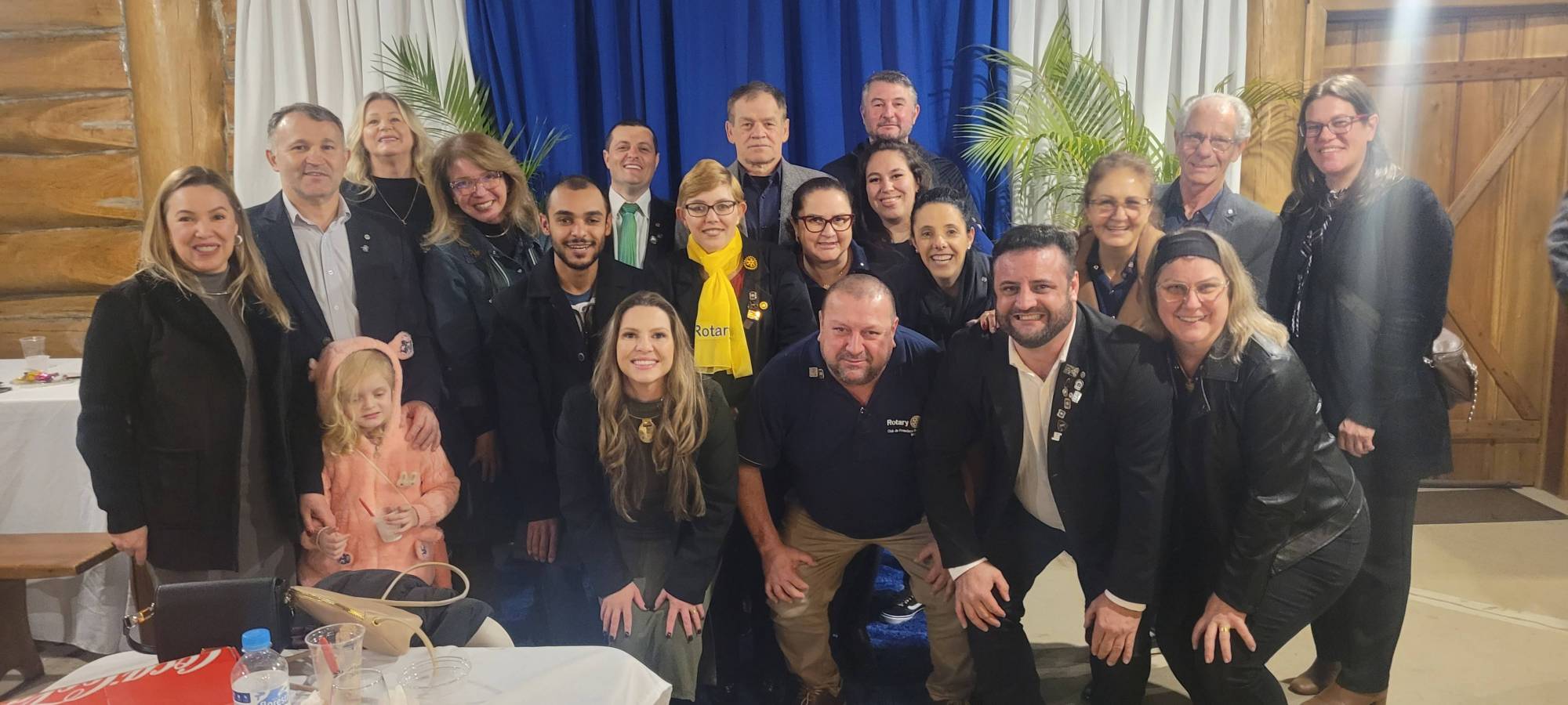 Companheiros do Rotary Club de Francisco Beltrão Industrial com o presidente Fernado Savian (Foto) Gerson Thimothio (Th)
