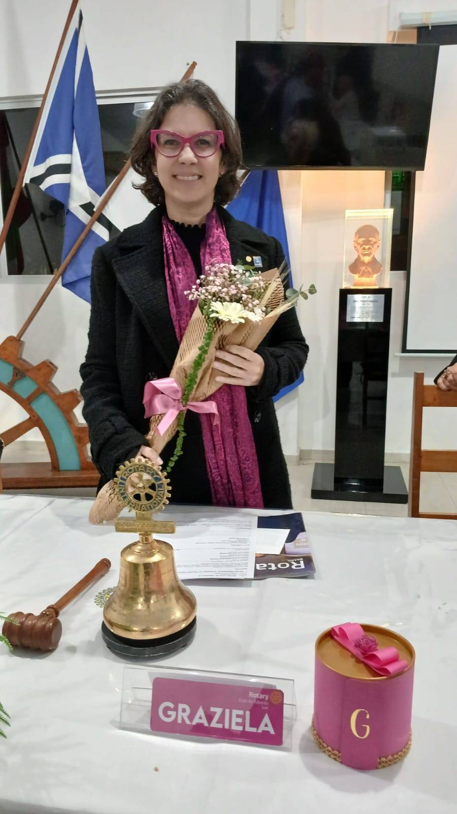 ROTARY CLUB DE TUBARÃO LUZ - PRIMEIRA REUNIÃO ORDINÁRIA GESTÃO 2025-26 - PRESIDENTE GRAZIELA PORTO - PALESTRA SIMONE AREZIO