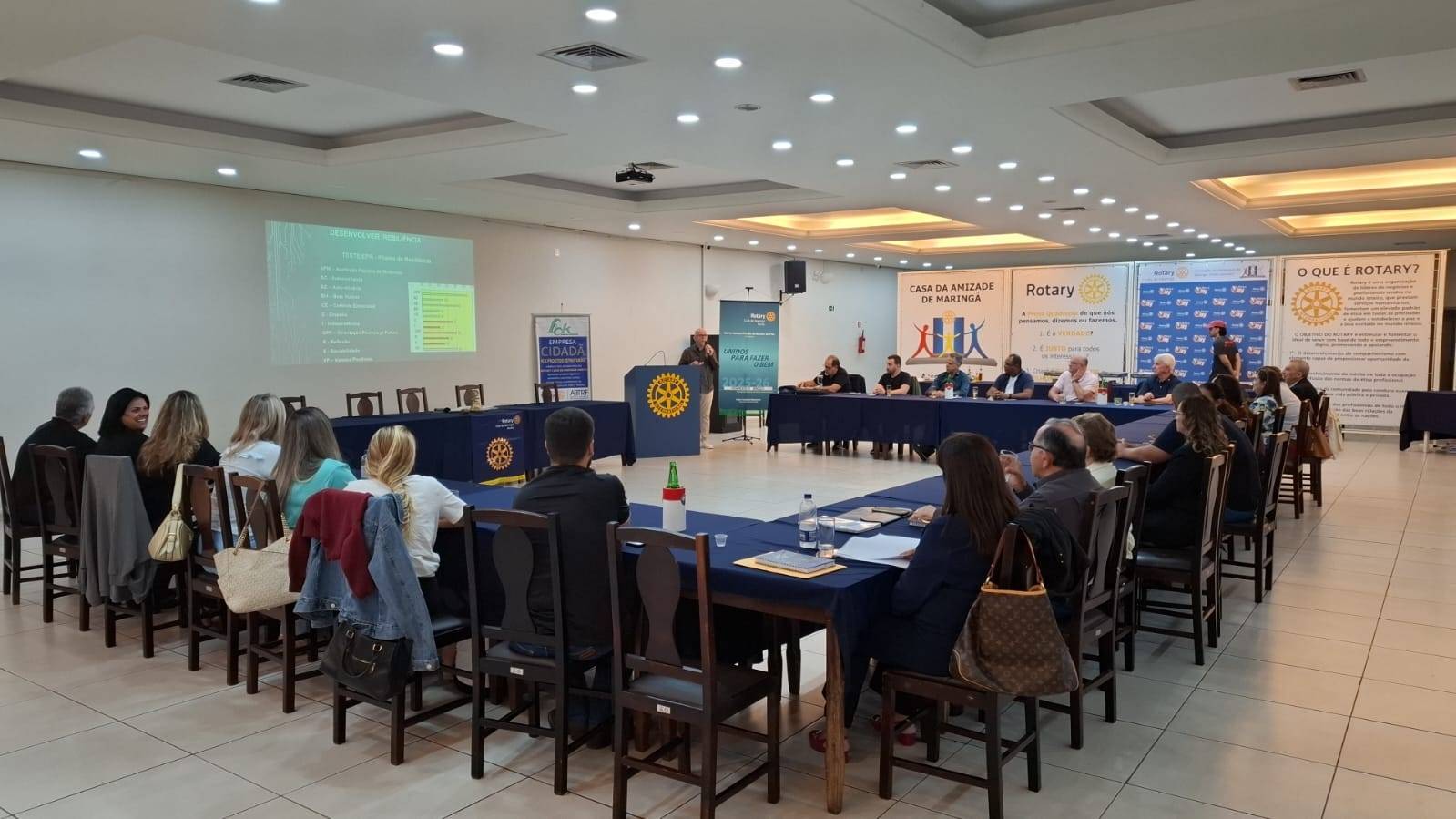 Palestra com o psicólogo ARTHUR FERNANDES,  sobre o tema  