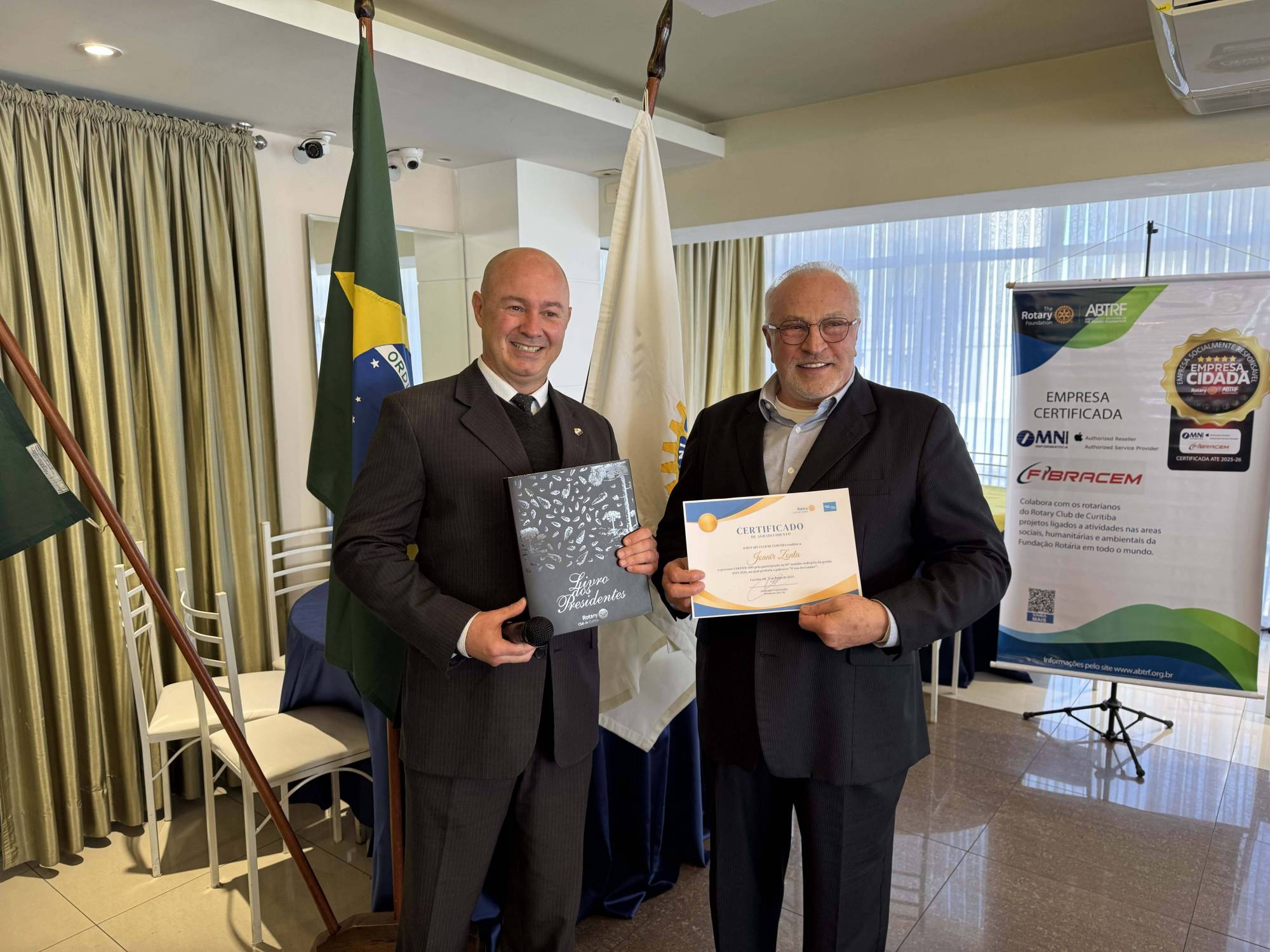 Presidente 2025-26 Demétrius Fabiano Fernandes e o empresário Joanir Zonta