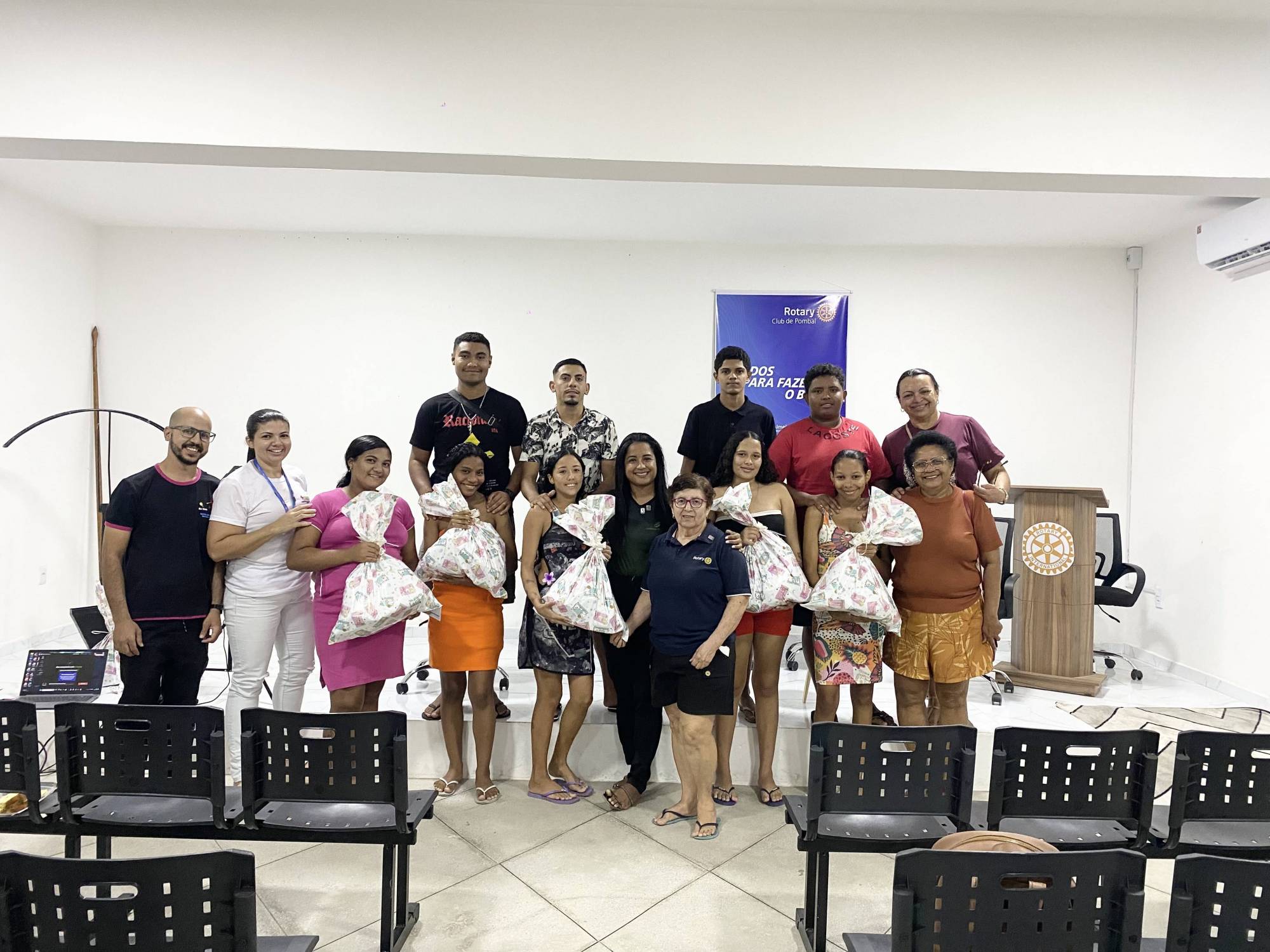 Entrega dos Kits de Bebê! 