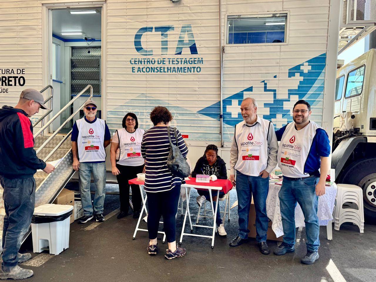 Rotary Club São José do Rio Preto - Novo Cinquentenário em ação na campanha Hepatite Zero