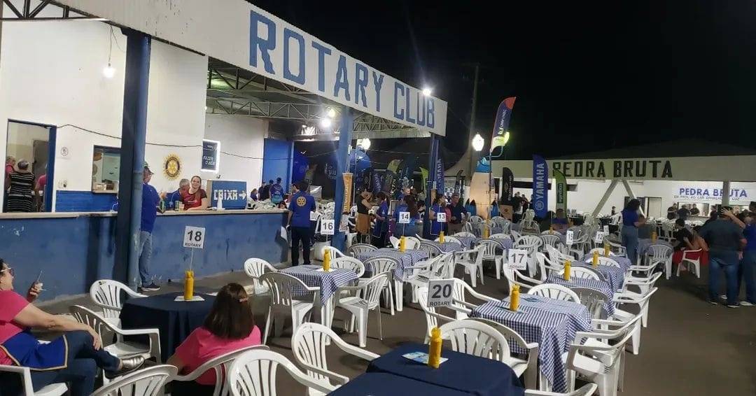 Rotary Club de Santa Fé do Sul na festa do peixe