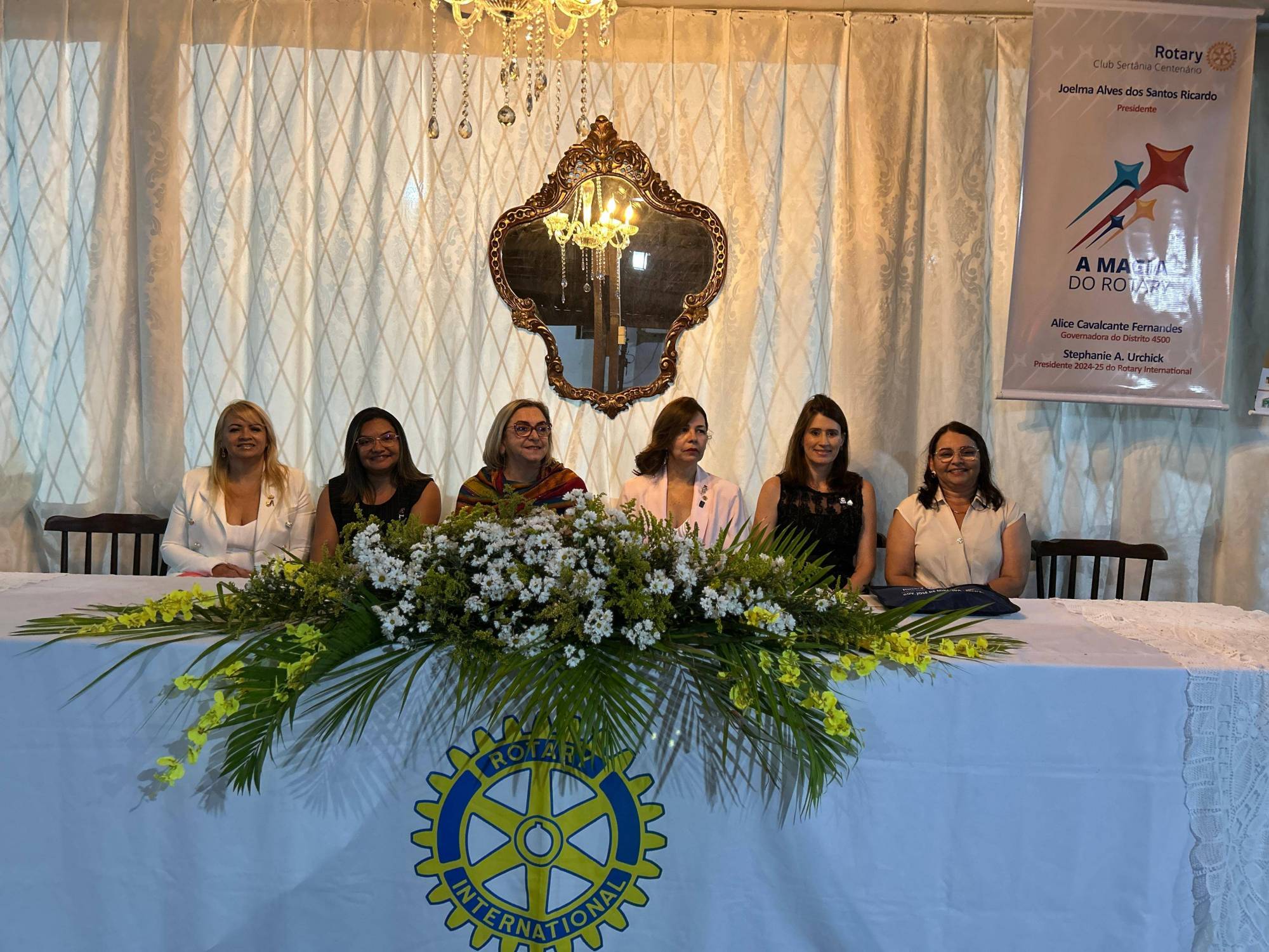 Rotary Club de Monteiro participa da Posse da nova Diretoria do Rotary Club de Sertânia Centenário