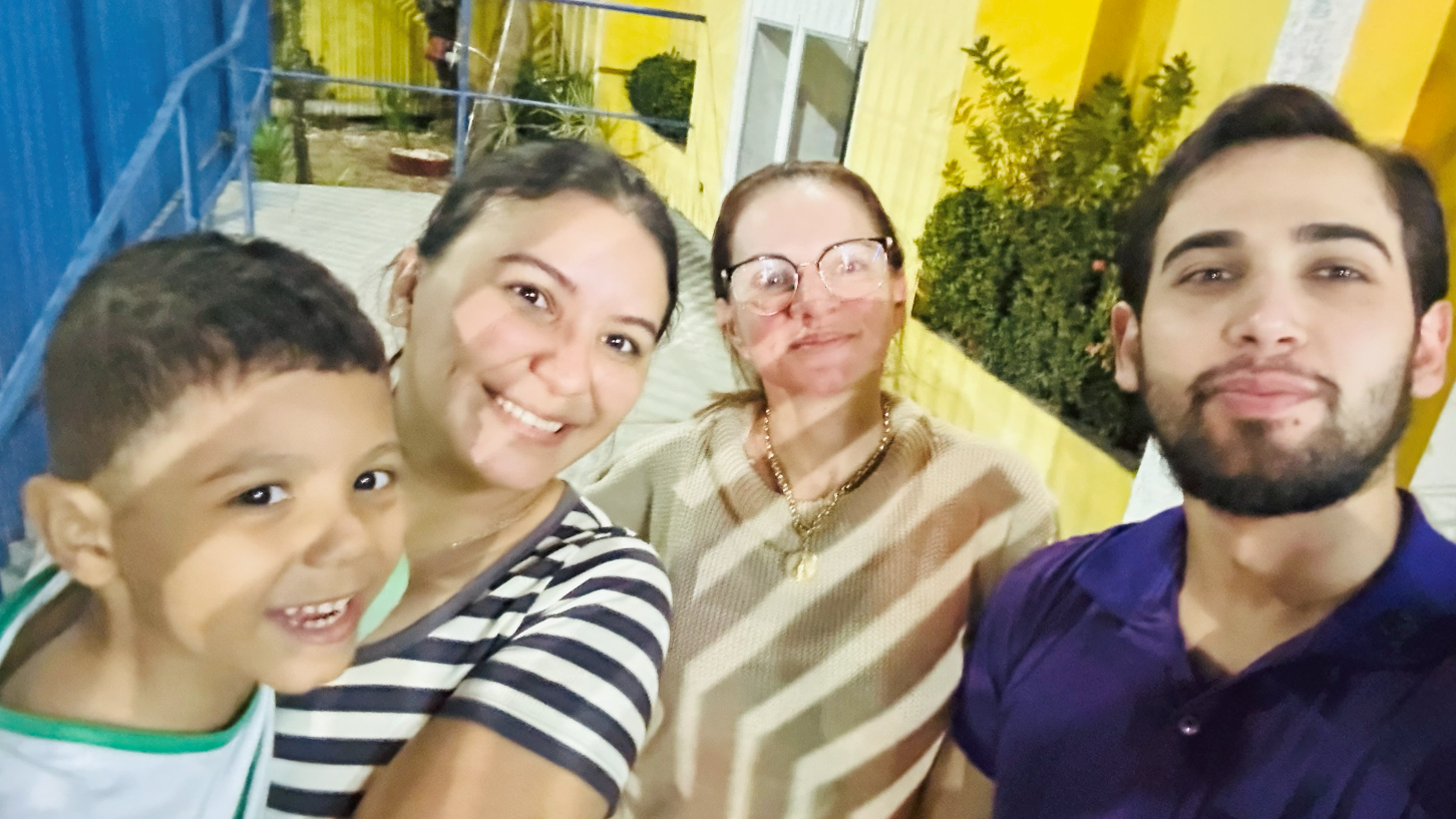 Registro de Juracy, Nelci, Daiane e Ravi (filho de Daiane e criança com TEA)