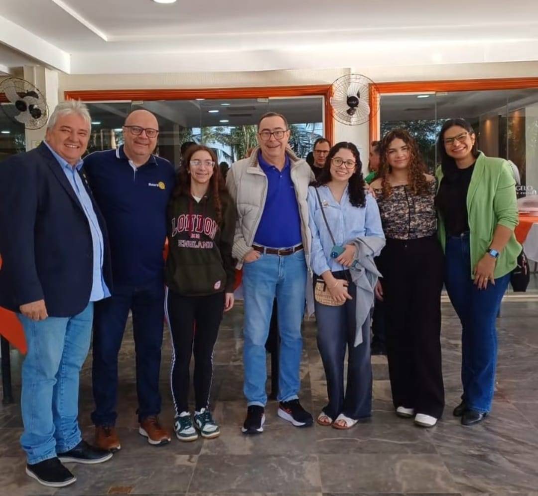 Rotary Club de São José do Rio Preto Jardins no Seminário de Intercâmbio do Distrito 4480