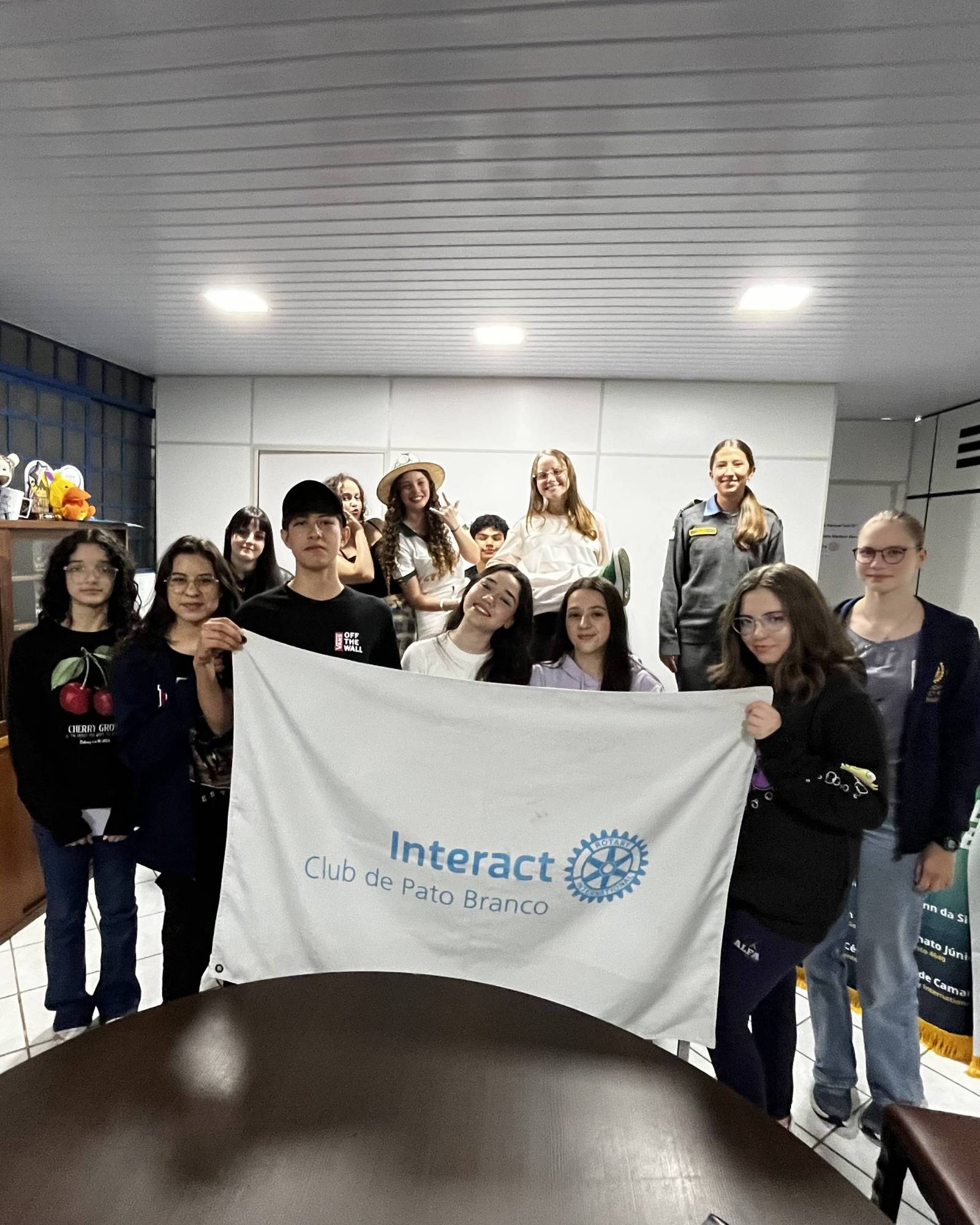 No dia 05 de agosto de 2025, aconteceu a terceira reunião ordinária do Interact Club de Pato Branco da gestão 2025/2026. Durante o encontro, foi realizada a discussão acerca do regimento interno do clube, promovendo o alinhamento e a compreensão entres todos os membros quanto às normas que regem o clube.