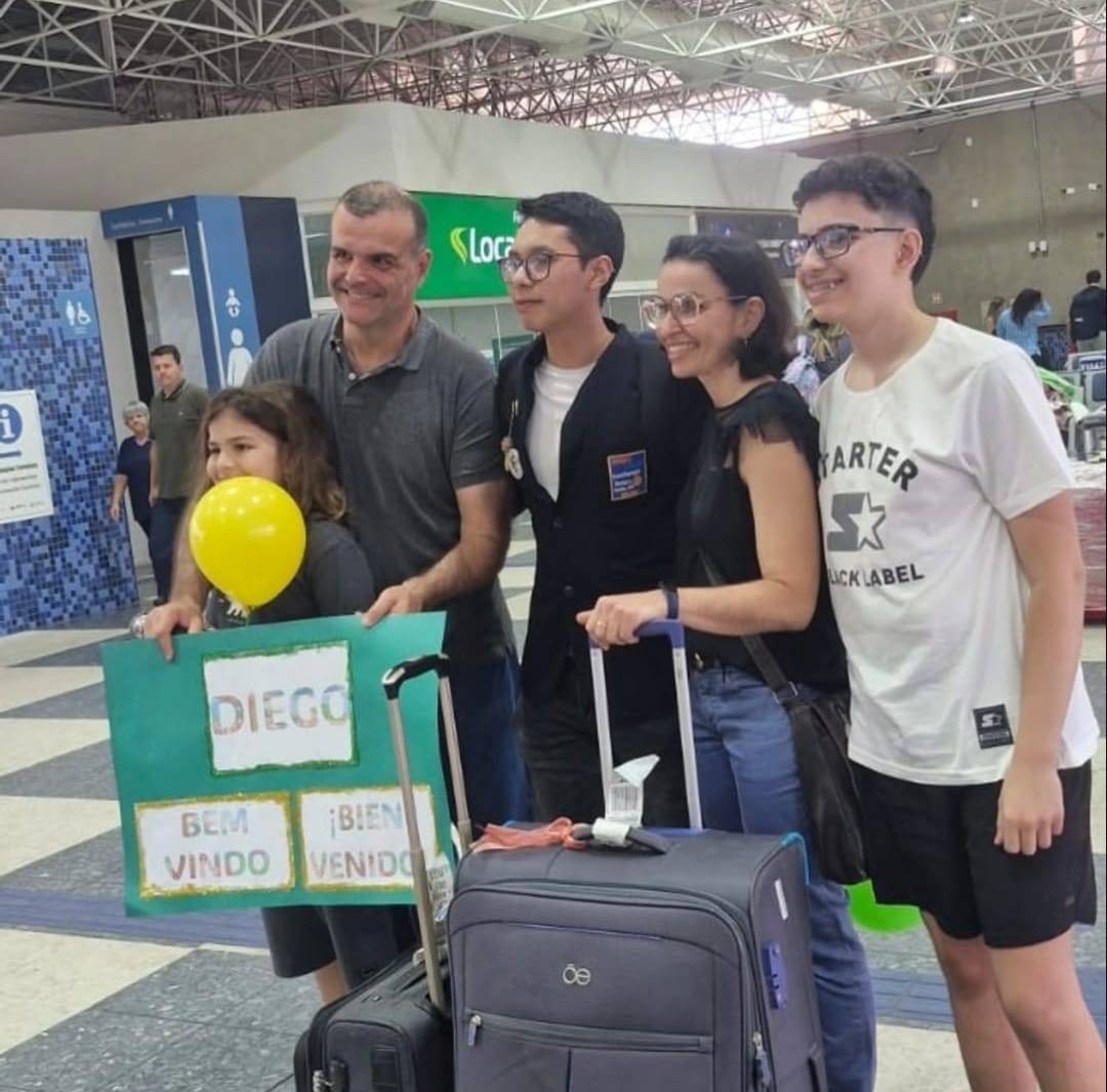 O mexicano Diego,  chega em São José do Rio Preto, para o seu ano de intercâmbio